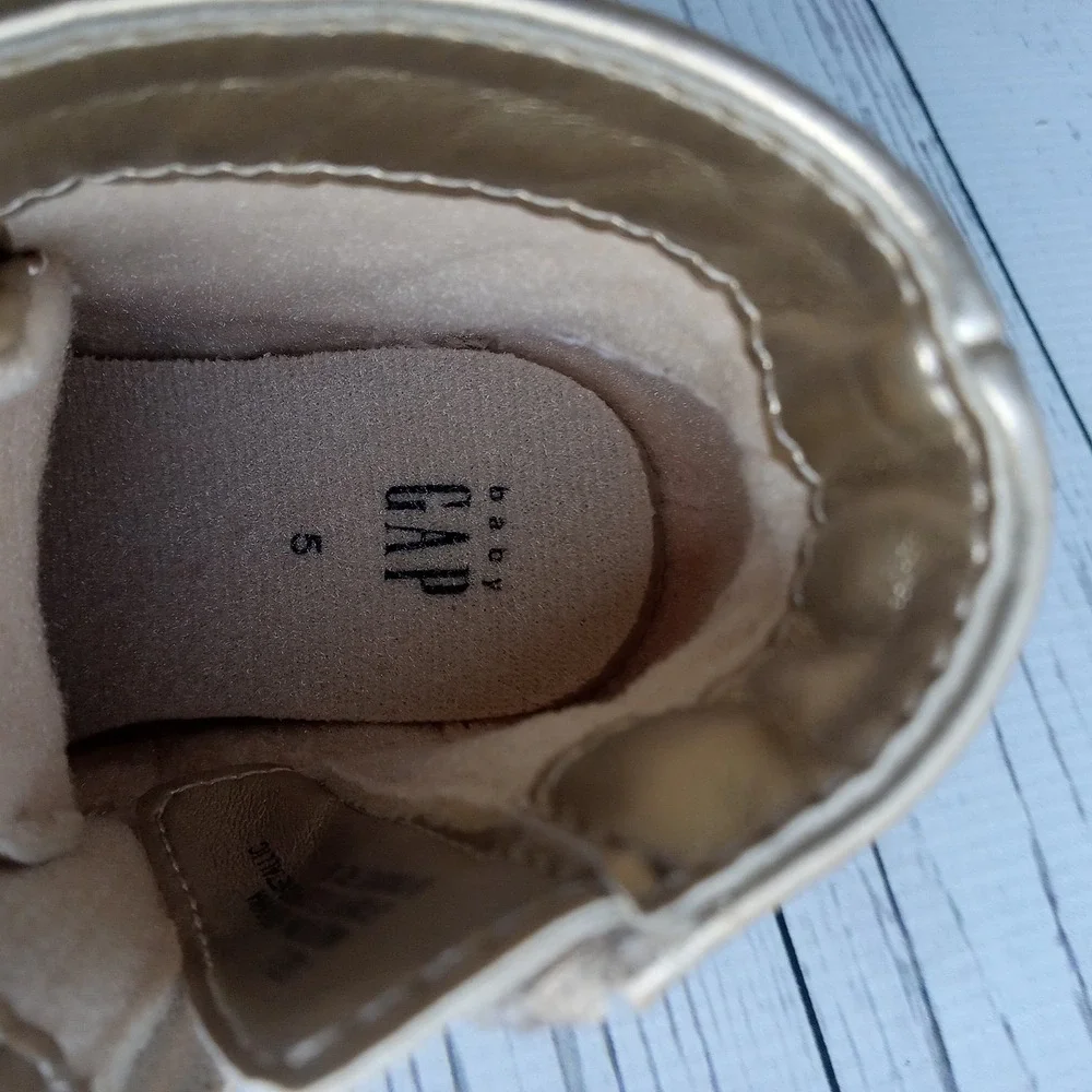 GAP Baby Gold Lace Up Ankle Boots Toddler Shoes Holiday Christmas‎ Photos Sz.5